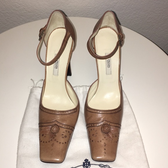 Prada Heels - Picture 2 of 7